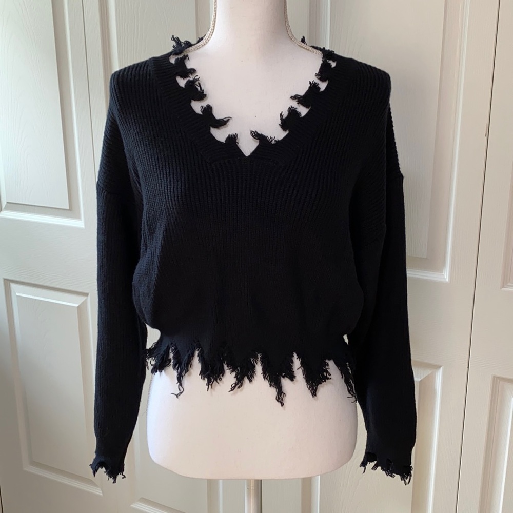 Aceshin Distressed Raw Edge Crop black sweater M